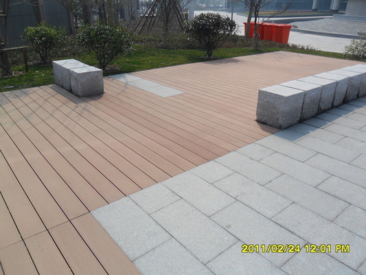 Αντί διάβρωσης WPC Teak Deck Hollow WPC Decking Ασθενής σε τριβή