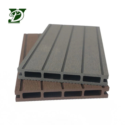 Ανθεκτικό χαμηλής συντήρησης WPC Decking Ιδανικό για εξωτερική διαβίωση Εύκολη εγκατάσταση